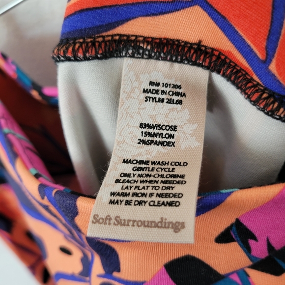 SOFT SURROUNDINGS Leaf Leggings - Picture 2 of 5